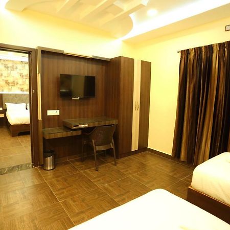Vedha Residency Hotel Tiruvannāmalai Buitenkant foto